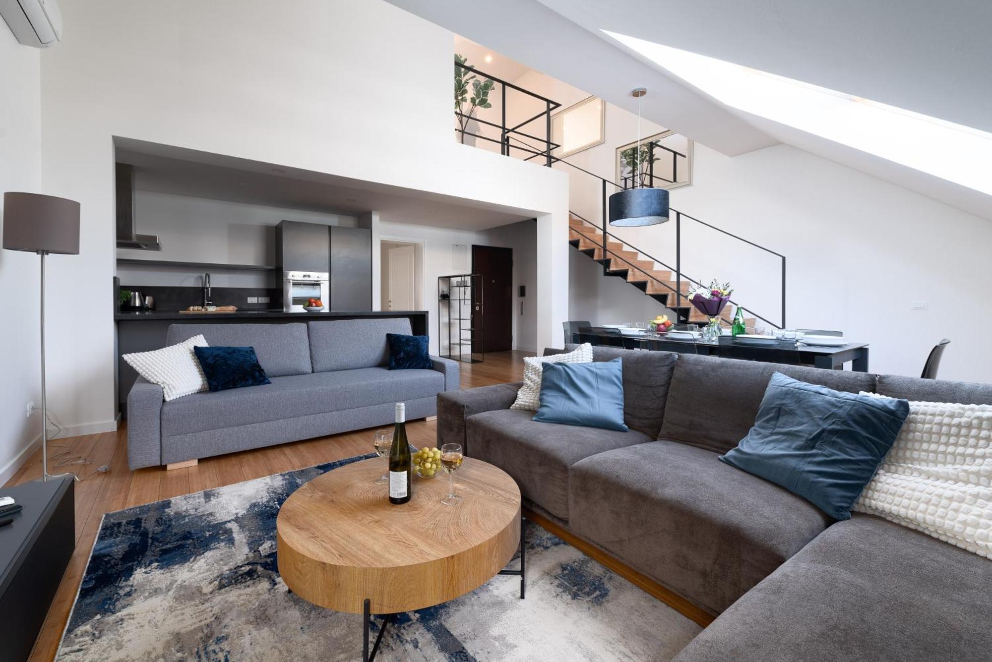 פראג Two-Level Apart With A Terrace Near The Vltava River מראה חיצוני תמונה